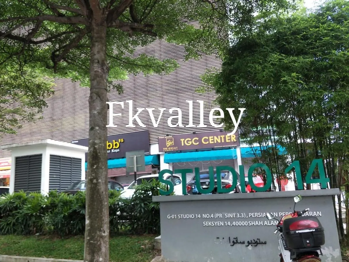 Studio 14 Vacation With Pool In Shah Alam City Malaysia